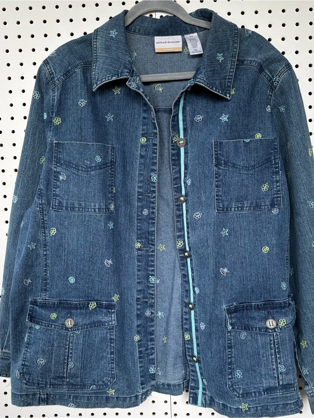Vintage Alfred Dunner Women's Embroidered Dark Blue Denim Jacket/Overshirt